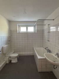 Helle 2,5 Zimmer Wohnung - Duisburg Rheinhausen - Badezimmer
