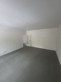 Modernisierte 3,5-Zimmer-Wohnung in Duisburg-Rheinhausen - Wohnzimmer
