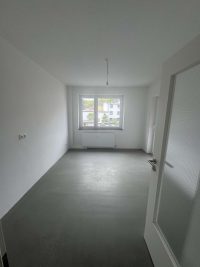 Modernisierte 3,5-Zimmer-Wohnung in Duisburg-Rheinhausen - Küche