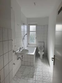 3,5 Zimmer Wohnung - Duisburg Rheinhausen - Badezimmer