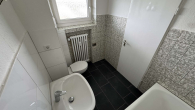 Über den Dächern von Moers - 1,5 Zimmer Wohnung - Badezimmer