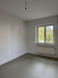 Große 2,5 Zimmer Wohnung - Duisburg Rheinhausen - Wohnzimmer