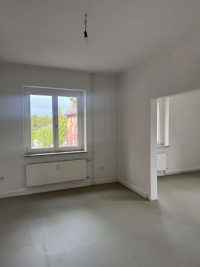 Große 2,5 Zimmer Wohnung - Duisburg Rheinhausen - Wohnzimmer