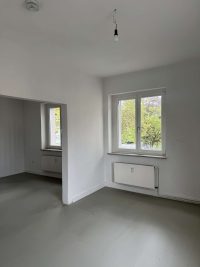 Große 2,5 Zimmer Wohnung - Duisburg Rheinhausen - Wohnzimmer