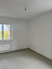 Große 2,5 Zimmer Wohnung - Duisburg Rheinhausen - Wohnzimmer