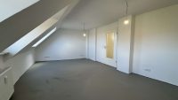 Modernisierte 3,5 Zimmerwohnung - Duisburg Rheinhausen - Wohnzimmer