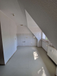 Gemütliche 2,5 Zimmer Dachgeschosswohnung - Duisburg Rheinhausen - Küche